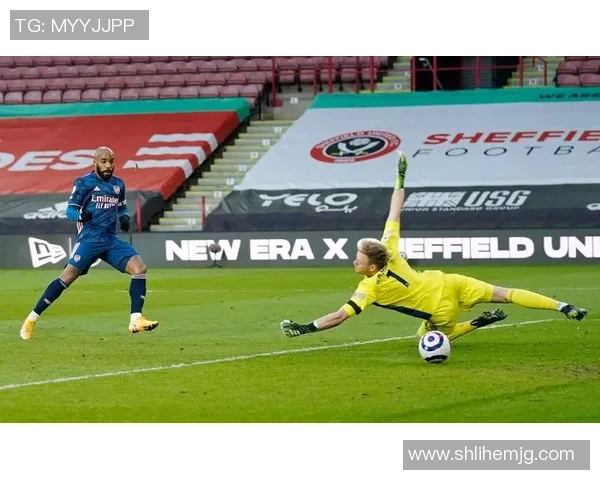 足球场上的帅气风采：球星们的独特魅力与精彩瞬间展示